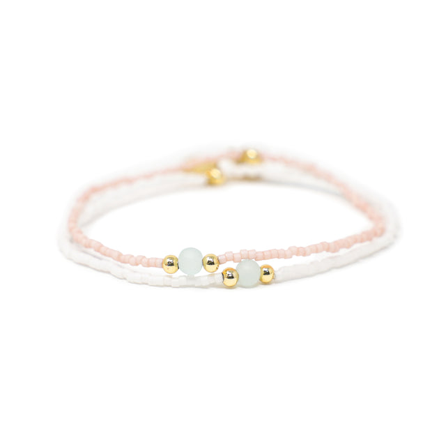 Coral w/ Seaglass & Gold Stretch Bracelet