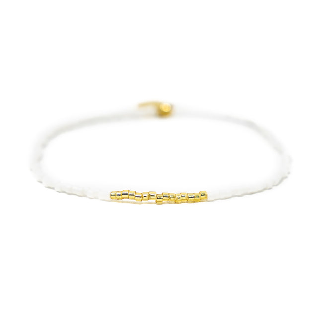 White & Gold Simple Stretch