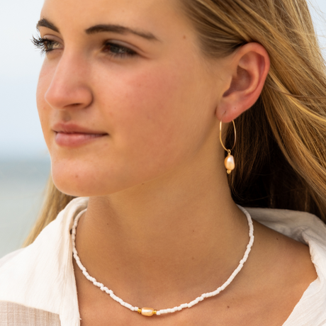 Baroque Peach Pearl Necklace in Gold