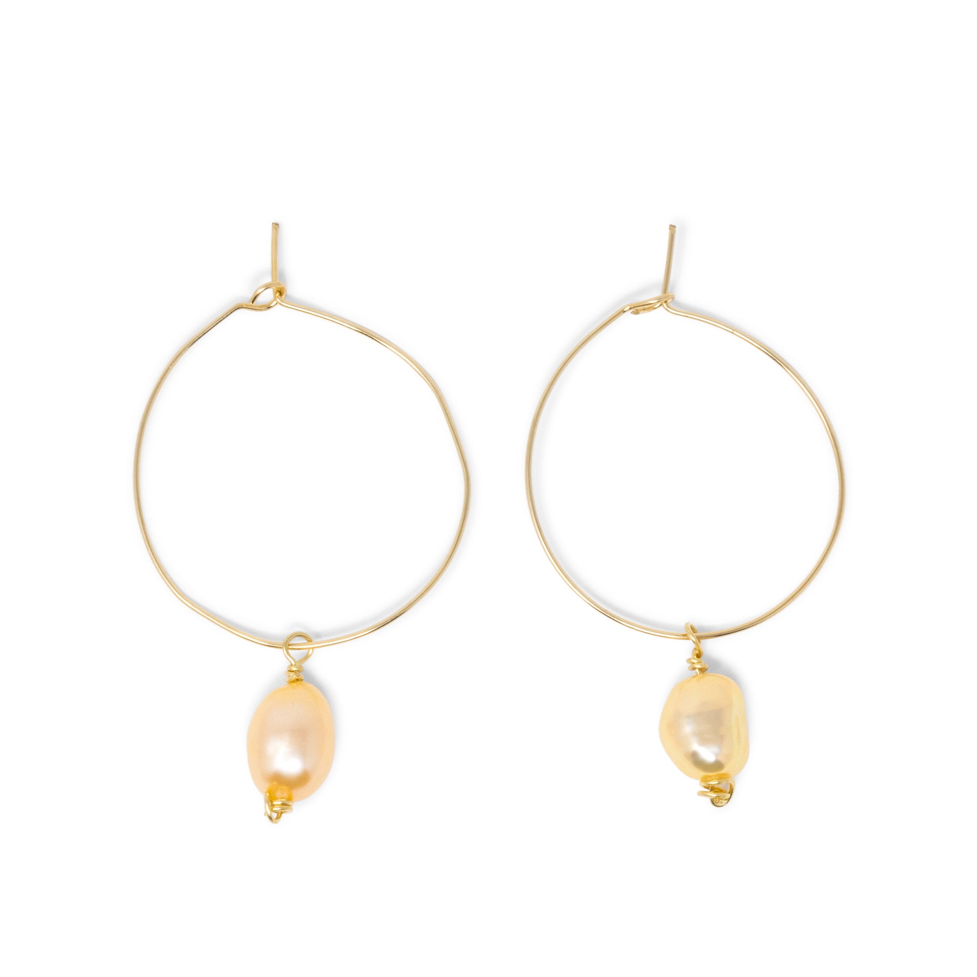 Gold Hoop Earring w/ Peach Pearl