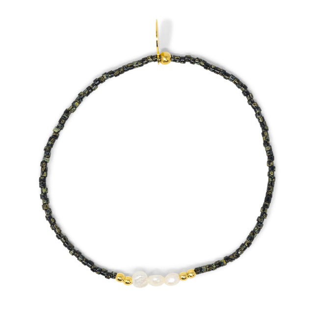 Pearl w/ Night Sky Stretch Bracelet in Gold